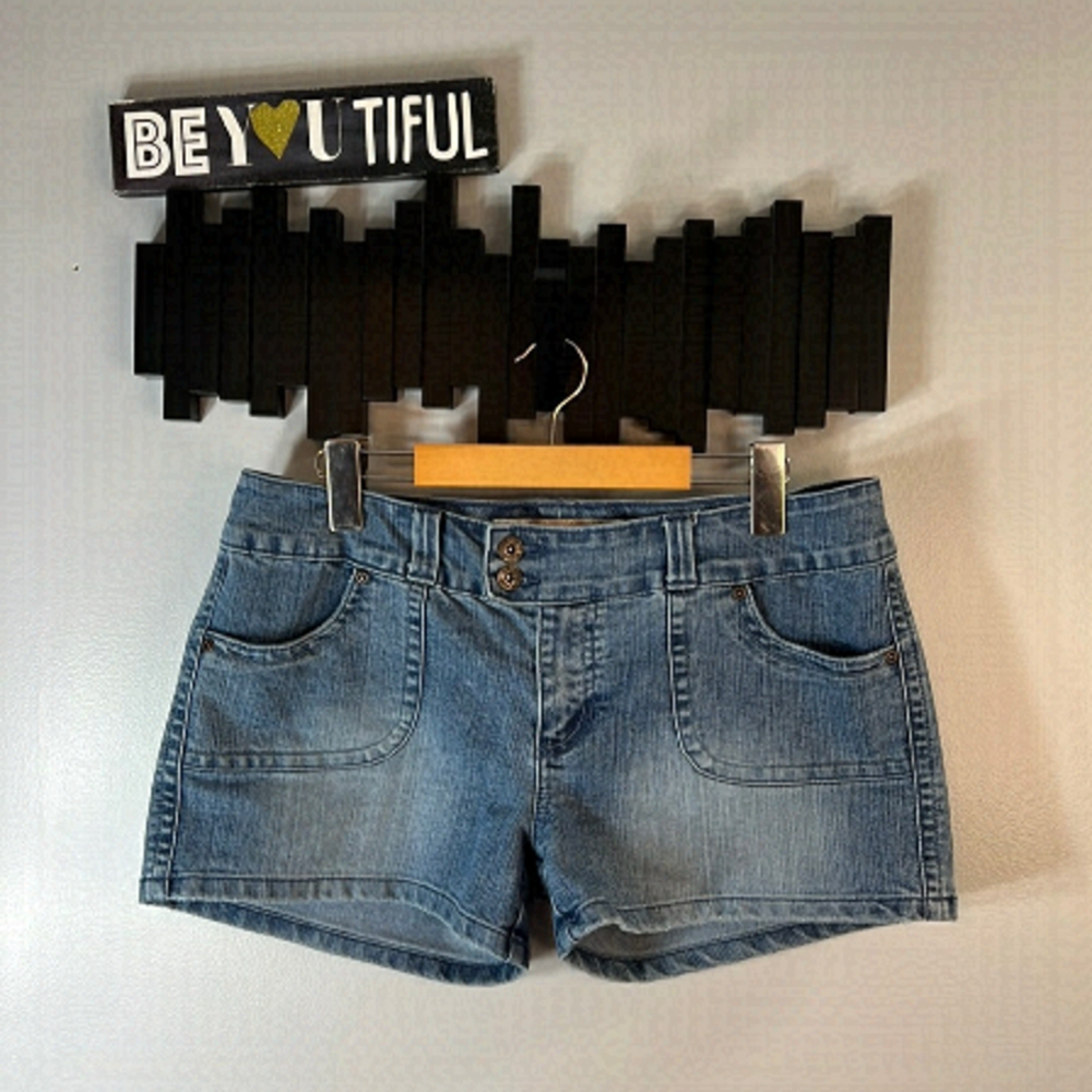 Brodyjean Shorts Size 11 - 3” Inseam